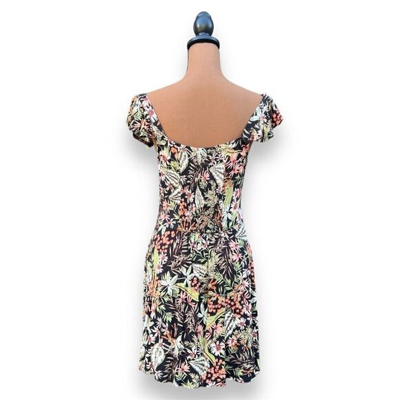 Xhilaration Casual Floral Fit & Flare Skater Dress Ruffle Cap Sleeves Juniors’ M - Picture 2 of 9